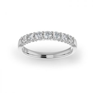 Video-Ladies-Wedding-Platinum-Diamond-Ring-Shared-Claw-2.5mm